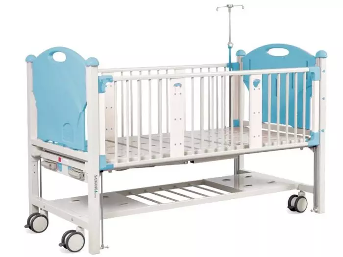 Cama infantil con barandilla desmontable