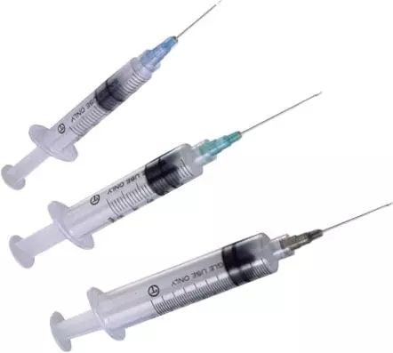 Jeringas de 3 piezas con agujas montadas Térumo Terucristal (paquete de 100)