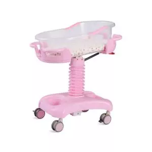 Cuna pediátrica con ruedas